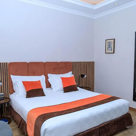 Alba Hotel Meru-3